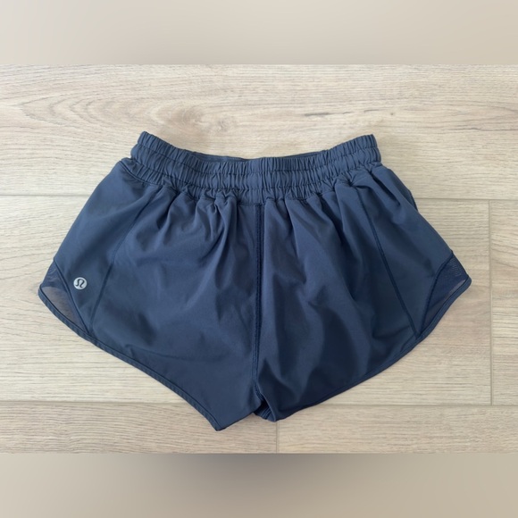 Lululemon Athletica Black Athletic Shorts Moisture-Wicking Performance 💙🤍 - Picture 1 of 9